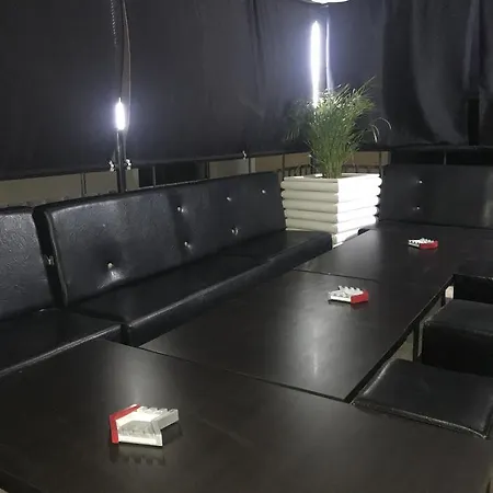 Albertino Alloggio in famiglia *