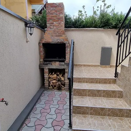 Albertino Quarto em Acomodações Particulares